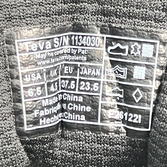 TEVA Gore-Tex Hiking Shoes Womens 6.5 Vibram Outsole Lightweight Black - Picture 3 of 8